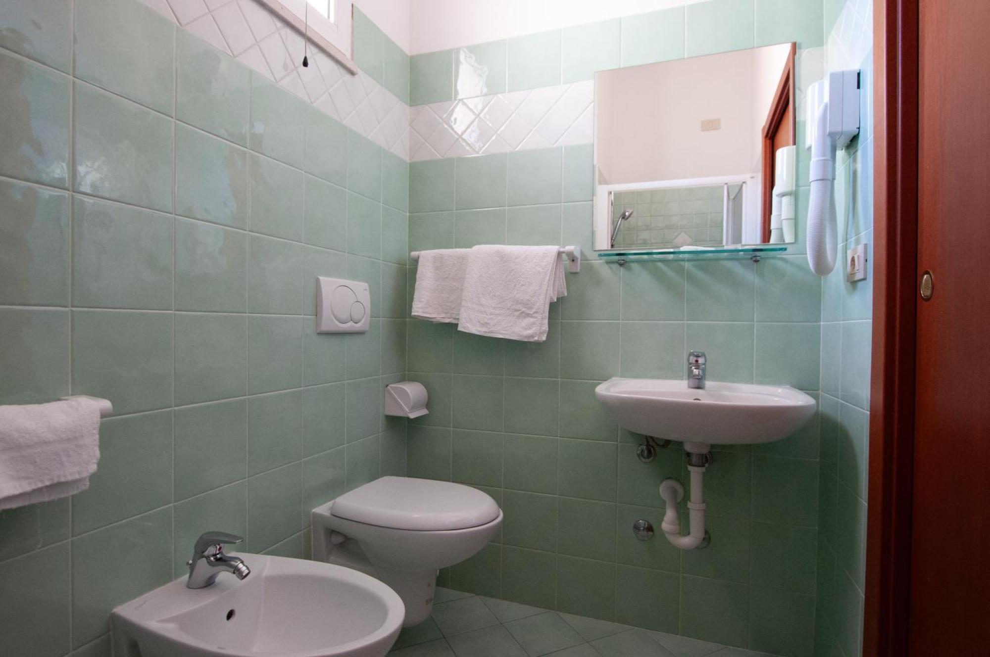Hotel De La Ville Rimini Extérieur photo